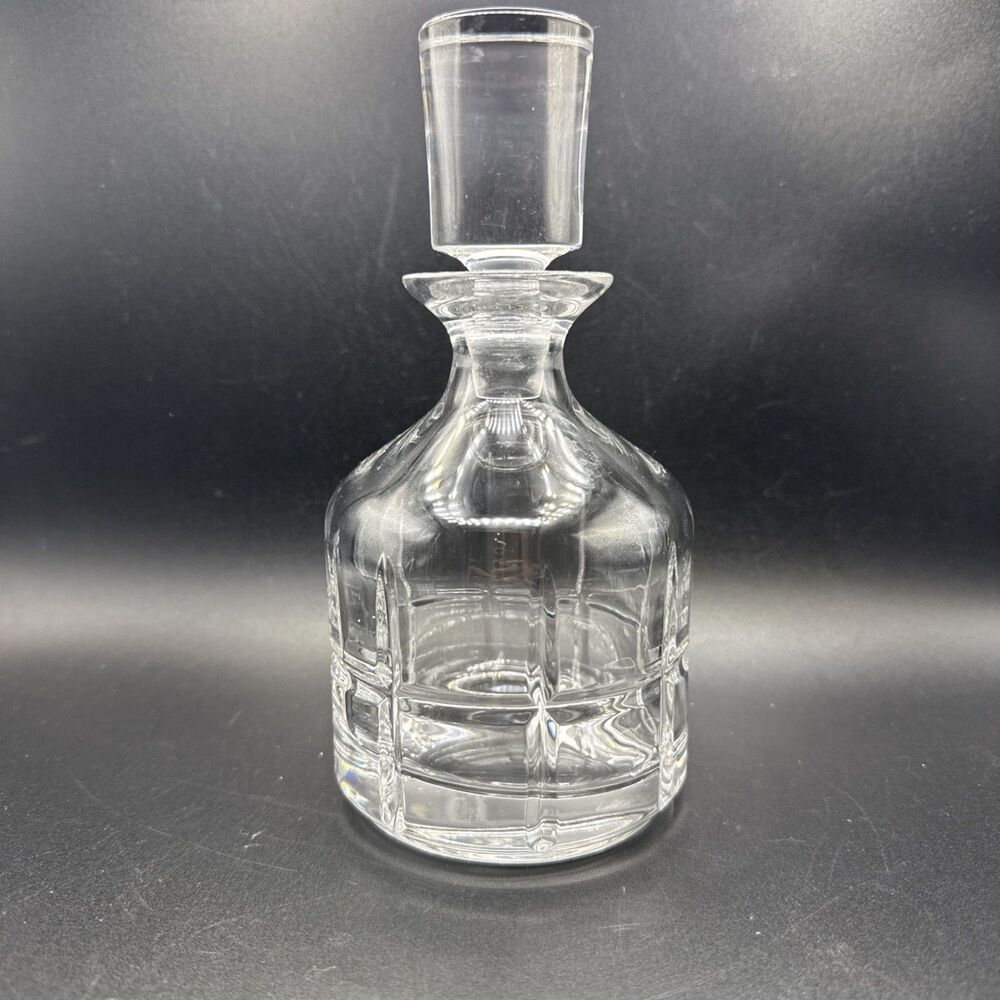 Clear Crystal Decanter w Large Stopper Ex Condition Whiskey Liquor 7.5" Small